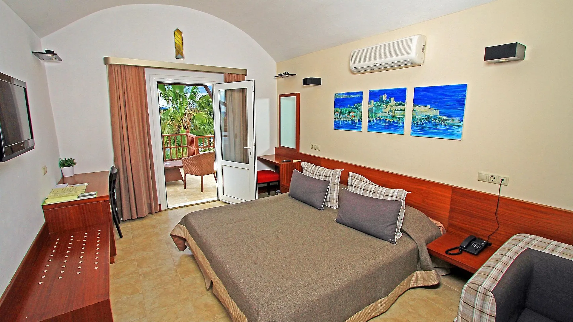 Manastir Hotel & Suites Bodrum