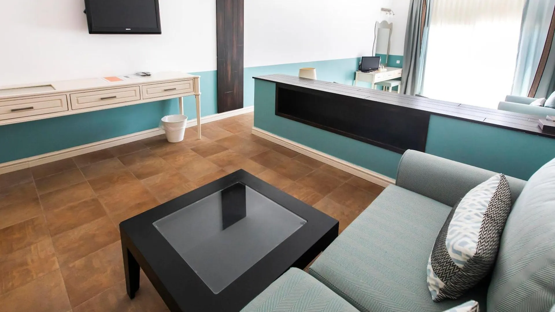 Manastir Hotel & Suites Bodrum