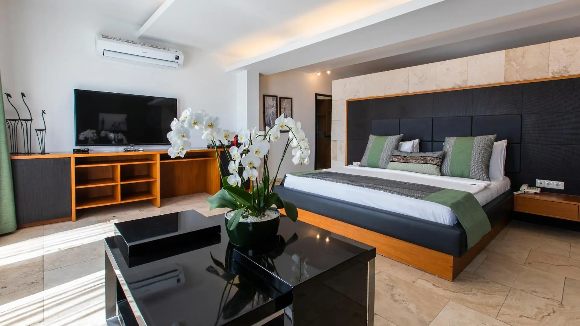 Manastir Hotel & Suites Bodrum